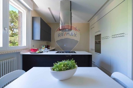 Foto Appartamento a Cupramontana Centro di 120 m² con 5 locali in vendita
