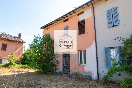 Foto Case semi ndipendenti in Strada Bassa, Parma Vigatto di 150 m²