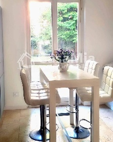 Foto Casa indipendente in via Venezia, Legnano di 180 m² con 5 locali