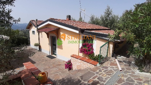 Foto Casa indipendente in Contrada Lazzarice, Toro in vendita