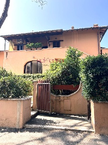 Foto Casa indipendente a Castiglione della Pescaia Castiglione Paese