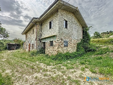 Foto Casa indipendente in Contrada Sant'Angelo, Acquaviva Picena di 137 m²