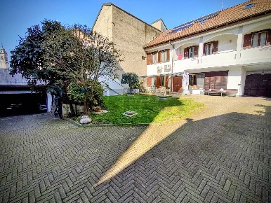 Foto Casa indipendente in corso Milano 5/A, Vigevano Ospedale di 241 m²