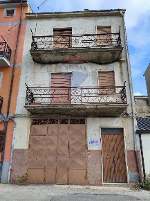 Foto Case semi ndipendenti in via san domenico, Roggiano Gravina di 128 m²