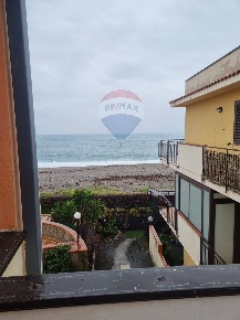 Foto Case semi ndipendenti in Via spiaggia, Mascali Sant'Anna di 41 m²
