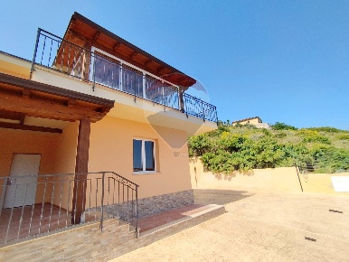 Foto Case semi ndipendenti in via michelangelo, Torretta Centro di 90 m²