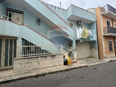 Foto Casa indipendente in Via Agostino de Pretis, Pachino Centro di 168 m²