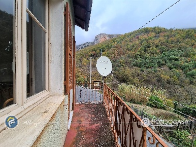 Foto Case semi ndipendenti in Via Oresine, Castelbianco di 180 m²