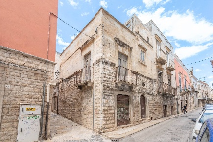 Foto Casa indipendente in Via Flavio Giugno, Andria Centro Storico