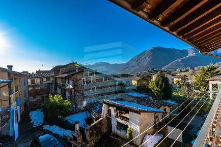 Foto Casa indipendente in via C. Borromeo, Albino in vendita
