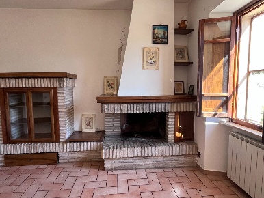Foto Case semi ndipendenti a Sellano di 76 m² con 3 locali in vendita