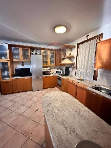 Foto Casa indipendente in Via Nazionale, Bosaro di 222 m² con 8 locali