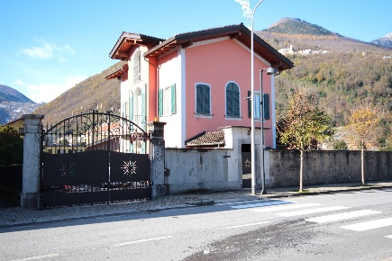 Foto Casa indipendente in Viale Vittorio veneto, Cannobio Centro in vendita