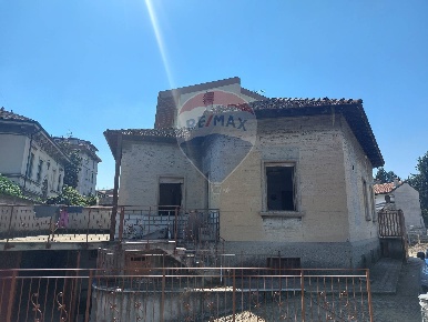 Foto Casa indipendente in Via Michele Pericle Negrotto, Milano Bovisa