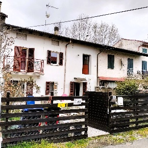 Foto Casa indipendente in vicolo barberis, Frascaro Centro di 80 m²
