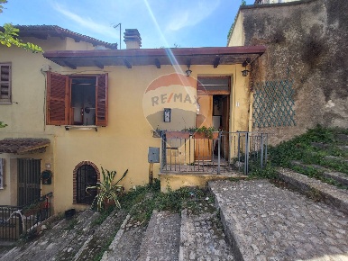 Foto Case semi ndipendenti in Via della Provvidenza, Alatri Centro di 75 m²
