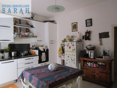 Foto Casa indipendente in Via Mazzini, Viareggio Centro di 120 m²