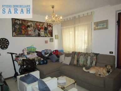 Foto Casa indipendente in Via Mazzini, Viareggio Centro di 120 m²