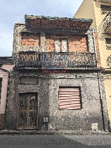 Foto Casa indipendente in via Lapide Nuova, Calatabiano di 180 m²