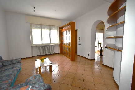 Foto Case semi ndipendenti in Via Roma, Casatenovo Centro di 283 m²