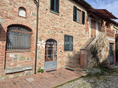 Foto Case semi ndipendenti in Loc. Santarello, Sinalunga di 248 m²