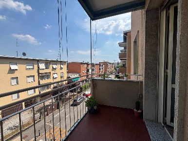 Foto Appartamento in viale venerzia, Bergamo Celadina di 91 m² con 3 locali