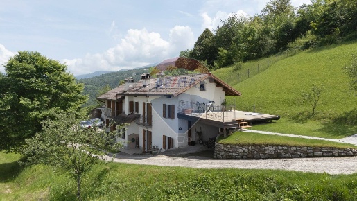 Foto Casa indipendente in Frazione Colderù, Borgo Valbelluna in vendita