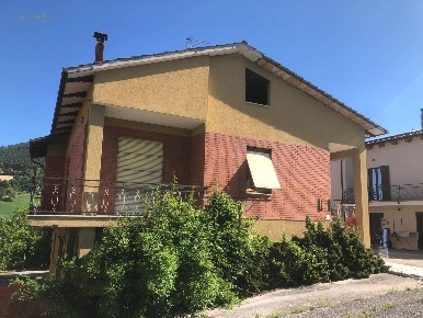 Foto Casa indipendente in Villa Casa Tasso, Amandola in vendita