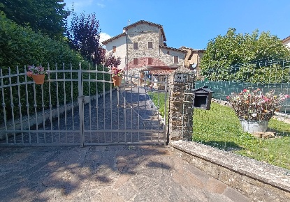 Foto Appartamento in Strada Pineta, Neviano degli Arduini di 162 m²