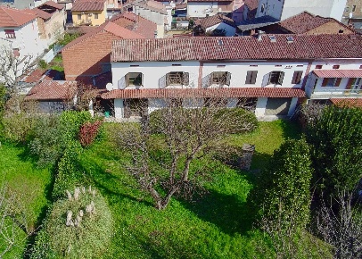 Foto Casa indipendente a Castellazzo Bormida di 220 m² con 7 locali