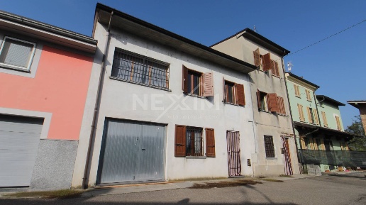 Foto Case semi ndipendenti in VIA SAN ROCCO, Portalbera Centro di 171 m²