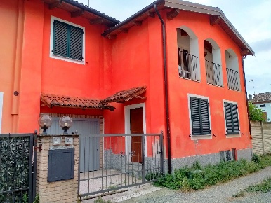 Foto Casa indipendente in via pasino, Solero di 90 m² con 4 locali