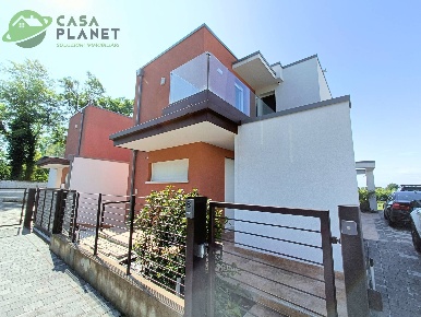 Foto Villa bifamiliare in VIA MARIGNANA, Mogliano Veneto Marocco di 200 m²