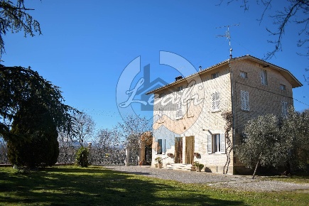 Foto Casa indipendente in VIA SPINETO, Falerone in vendita