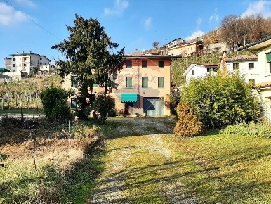 Foto Casa indipendente in Via Scandolera, Vidor Centro di 502 m² in vendita