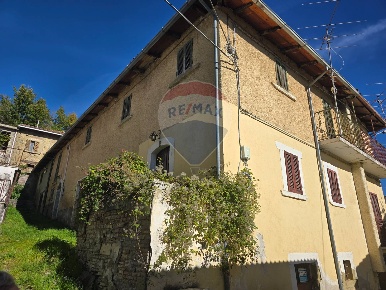 Foto Case semi ndipendenti in vicolo Cieco, Montereale in vendita