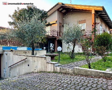 Foto Casa indipendente in VIA ROMA, Soave in vendita