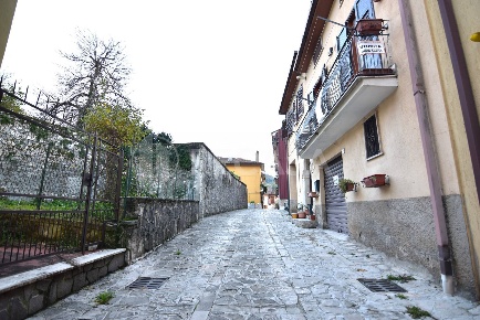 Foto Case semi ndipendenti in via S.Antonio, Sorbo Serpico di 160 m²