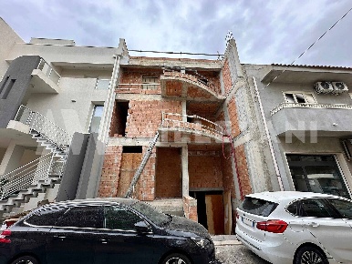 Foto Casa indipendente in Via Gramsci, Pozzallo di 295 m² con 4 locali