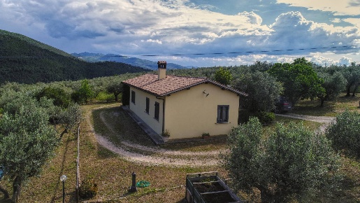 Foto Casa indipendente a Spoleto Centro Storico di 120 m² con 4 locali