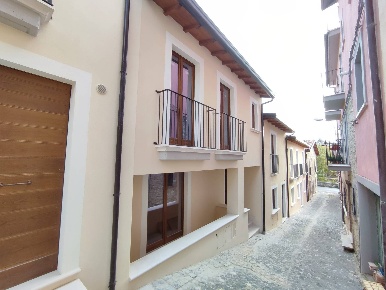 Foto Casa indipendente in Via Tonale, L'Aquila Paganica - Tempera di 70 m²
