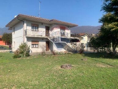 Foto Casa indipendente in Via Cesare Battisti, Sarmede Centro di 240 m²