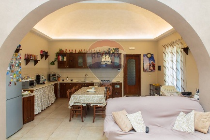 Foto Casa indipendente in via XI traversa, Belpasso Centro di 245 m²