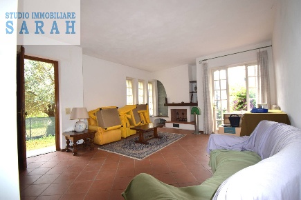 Foto Casa indipendente in Via Schicchi, Viareggio Torre del Lago di 120 m²