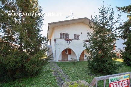 Foto Casa indipendente in via Trattati di Roma, Lagosanto di 110 m²