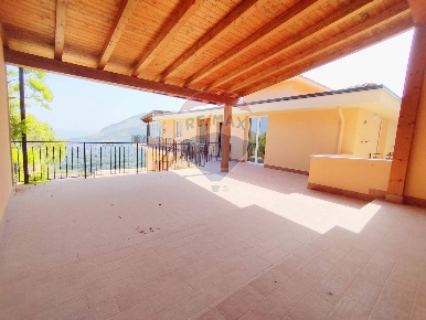 Foto Case semi ndipendenti in via michelangelo, Torretta Centro di 88 m²