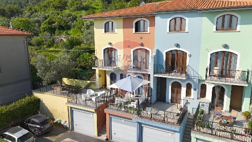Foto Villa a schiera in C.da Portelle, San Vito Chietino Marina Di San Vito