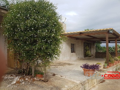 Foto Casa indipendente in C.DA SANTA ROSALIA, Scicli con 7 locali