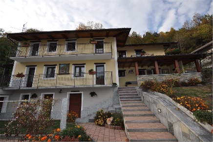 Foto Casa indipendente in Località Barboniga 22, Montescheno di 110 m²