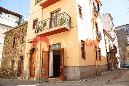 Foto Casa indipendente in via Camillo Benso Conte di Cavour 59, Centro